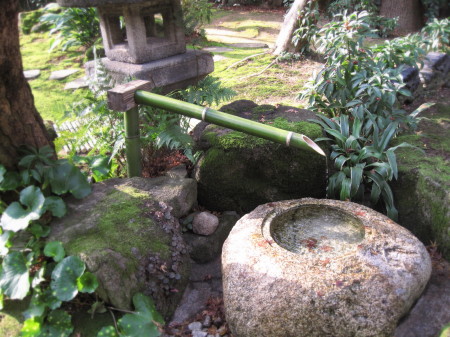月照歌碑3_1.jpg